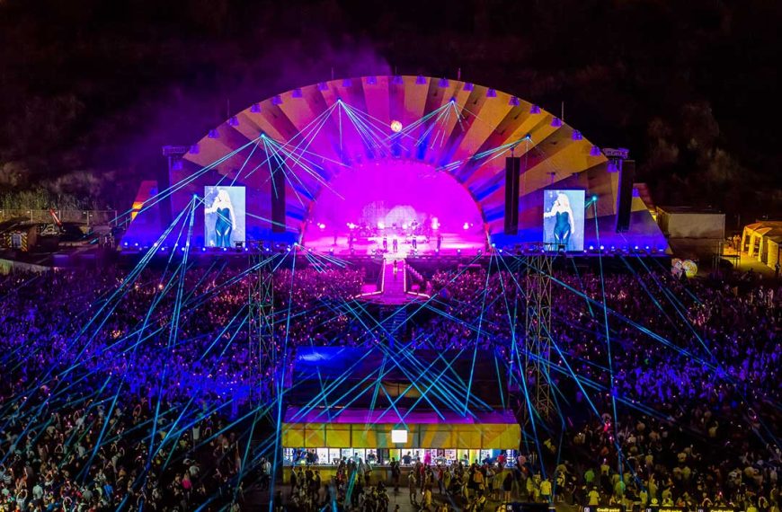 Peste 62.000 de oameni din țară și din străinătate au trecut pragul festivalului Neversea în prima zi